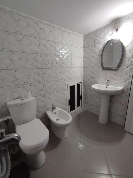 Guest House Ilir Берат Екстериор снимка