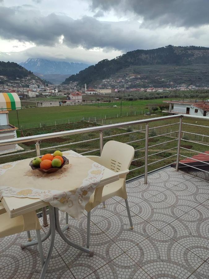 Guest House Ilir Берат Екстериор снимка
