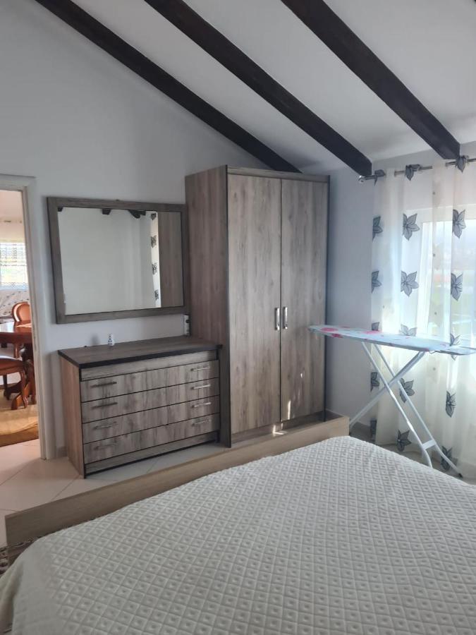 Guest House Ilir Берат Екстериор снимка