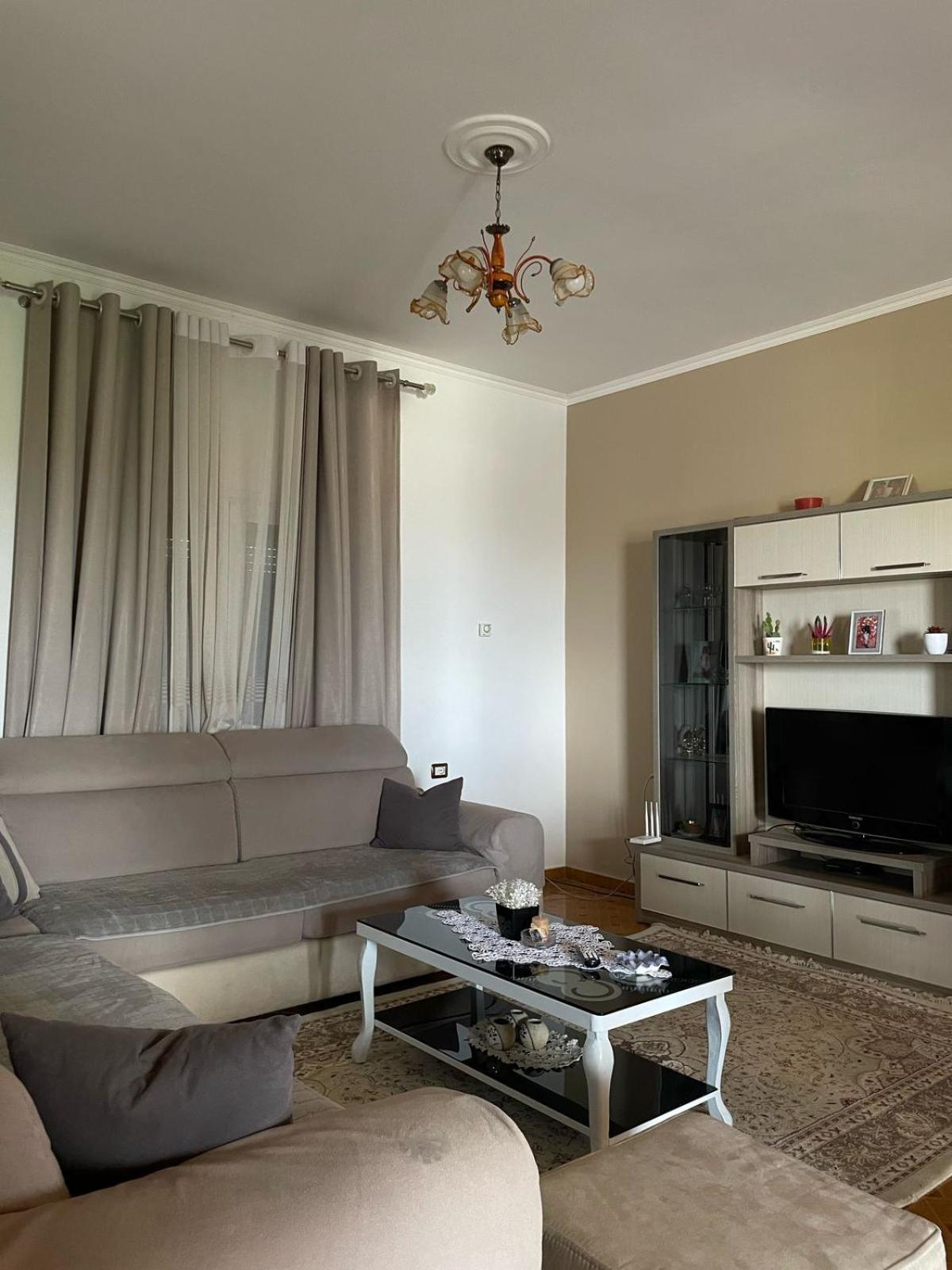 Guest House Ilir Берат Екстериор снимка