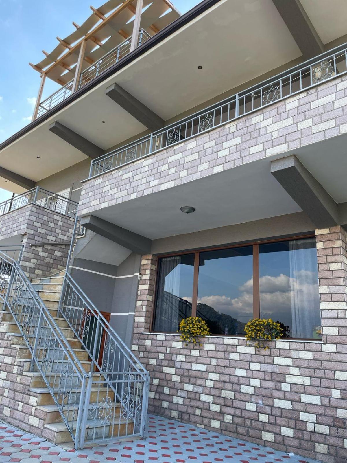 Guest House Ilir Берат Екстериор снимка