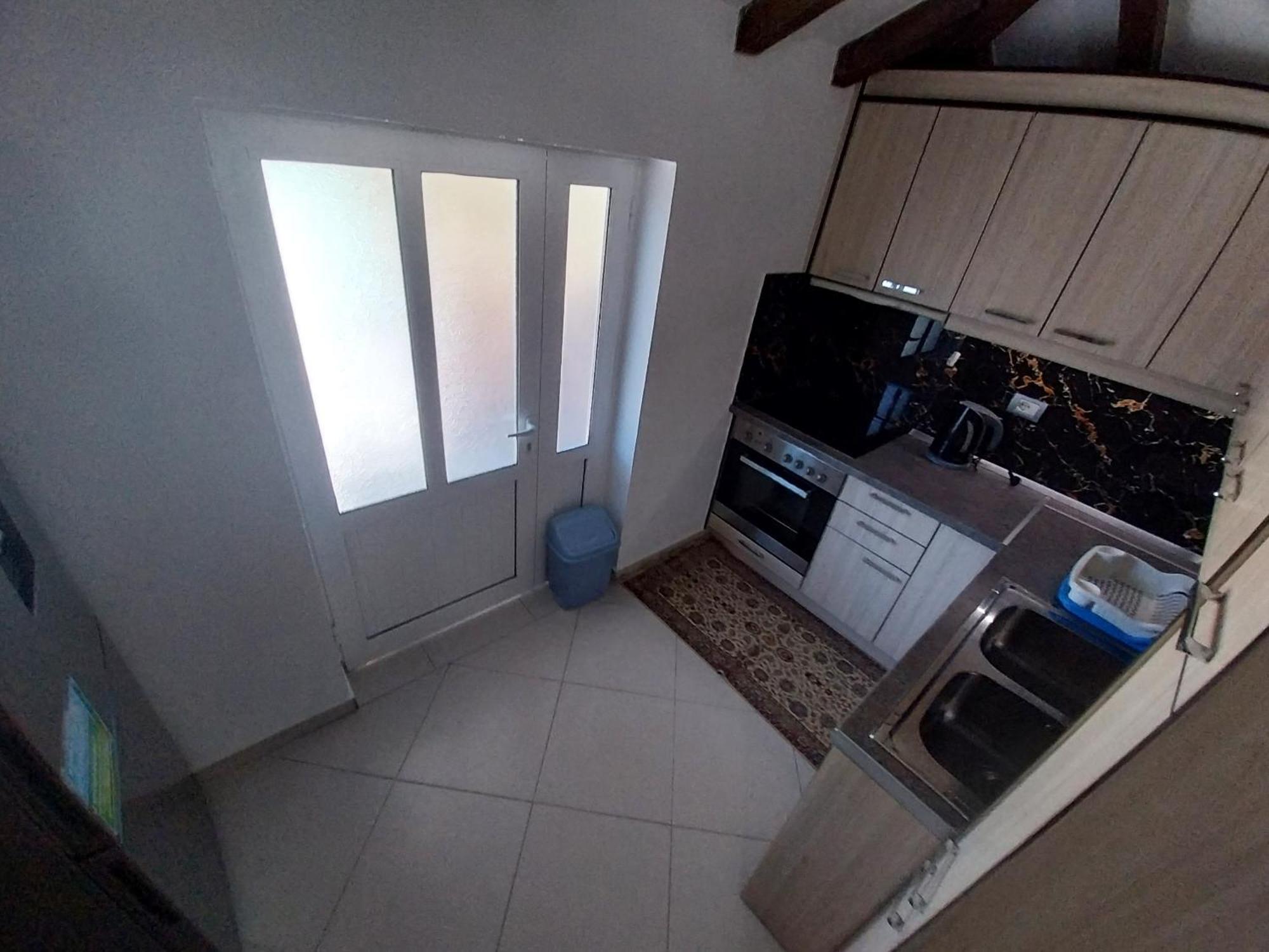 Guest House Ilir Берат Екстериор снимка